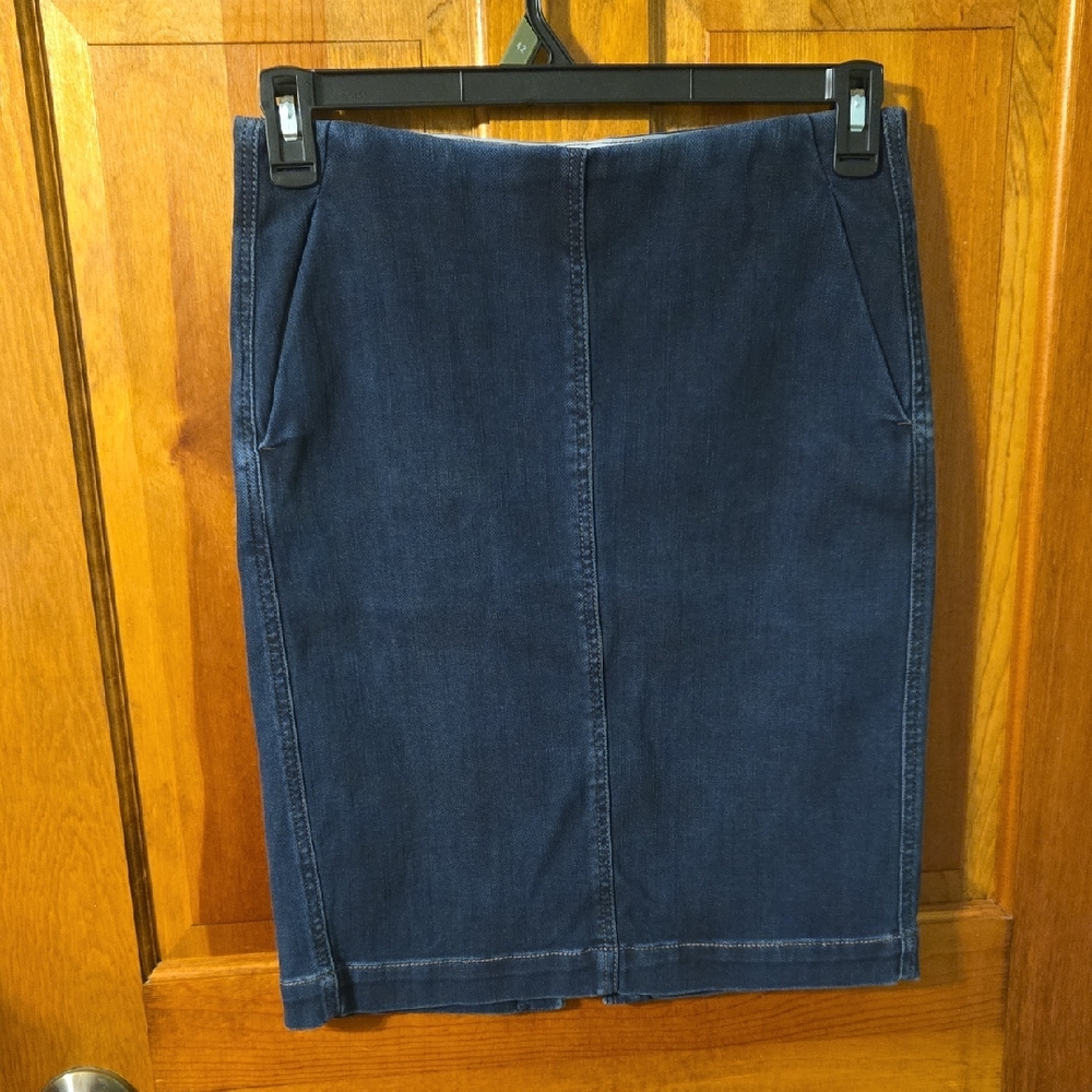 LOFT Dark Blue Pencil Skirt